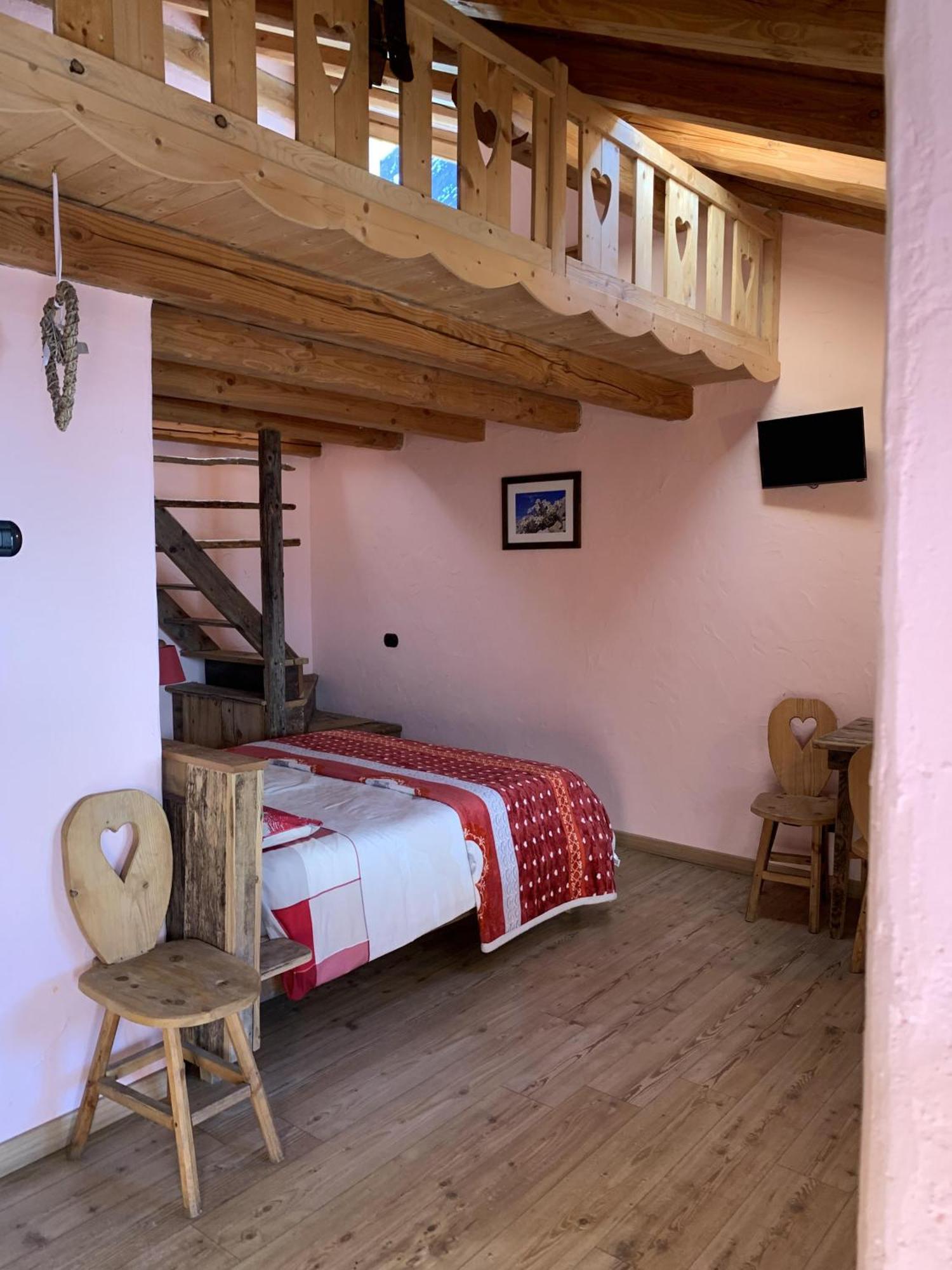 La Ferme Du Grand Paradis Cogne Rum bild